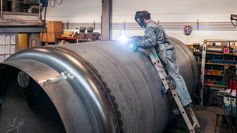 Forstner Speichertechnik individuelle Speicheranfertigung und Großspeicher